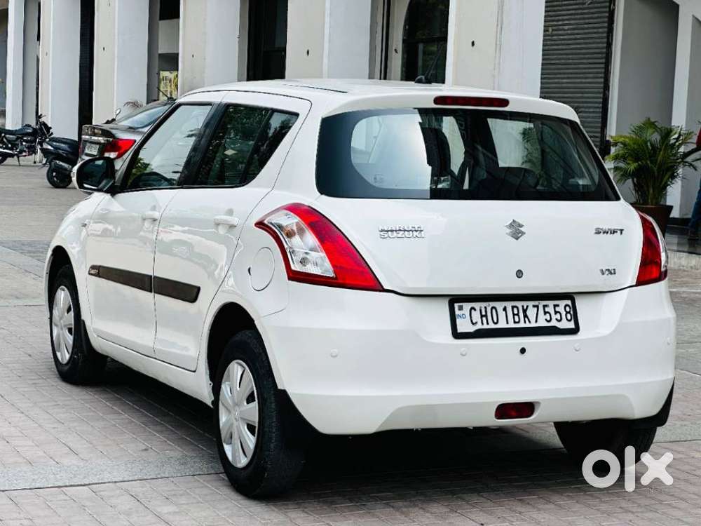 Maruti Suzuki Swift 1.2 Vxi (o), 2017, Petrol