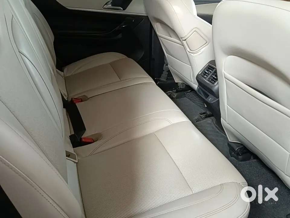 Mahindra Xuv700 2.2 Ax 7 Diesel Mt Str, 2024, Diesel