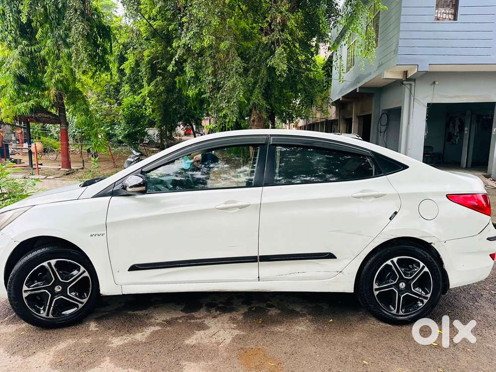 Hyundai Verna Manual 2012