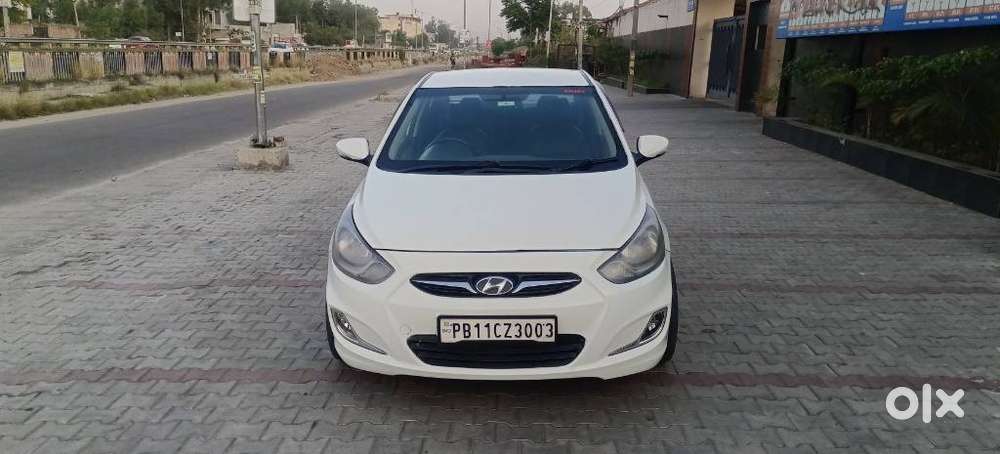 Hyundai Verna Fluidic 1.6 Crdi Sx, 2011, Diesel