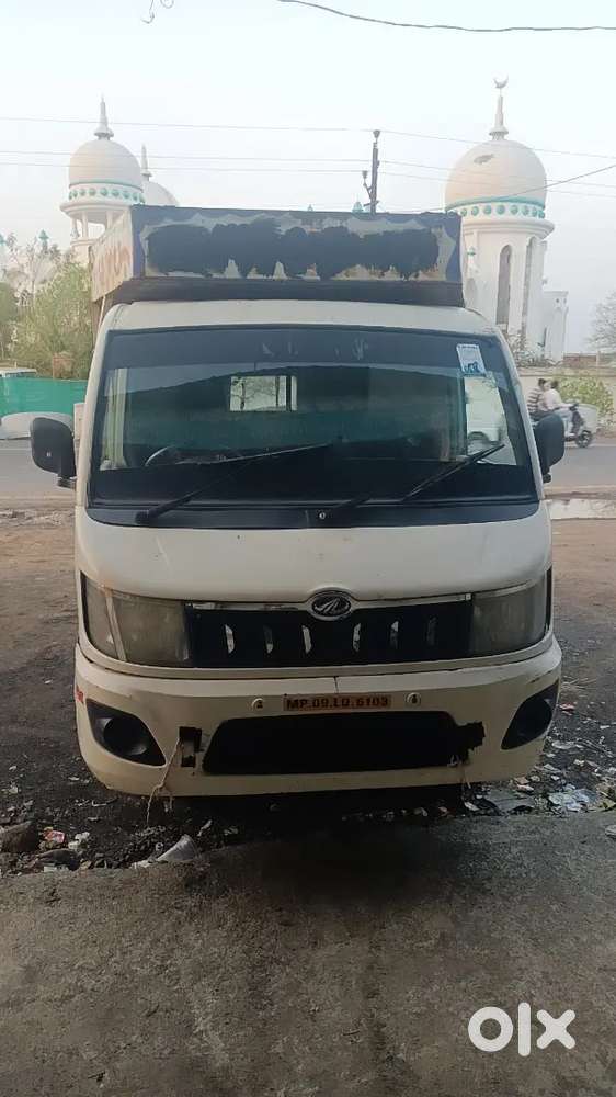 Mahindra Supro