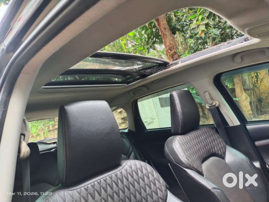 Maruti Suzuki Grand Vitara 1.5 Alpha Plus Intelligent Hybrid Ecvt, 2..