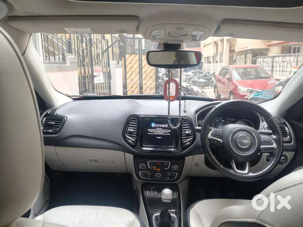 Jeep Compass 2.0 Limited 2018 with sunroof