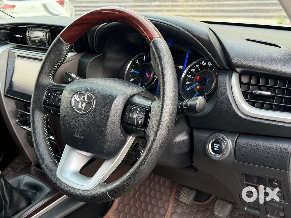 Toyota Fortuner 4x2 Mt 2.8 Diesel, 2021, Diesel