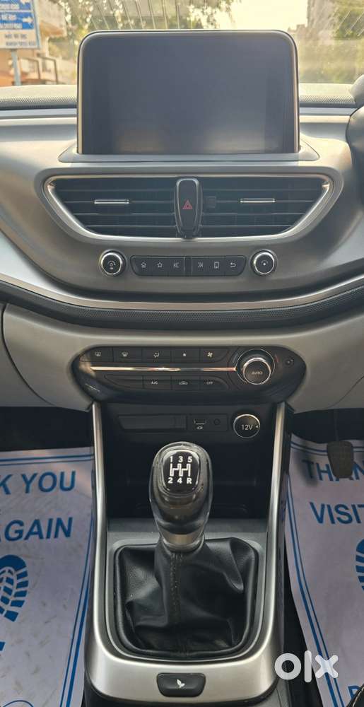 Tata Altroz Xz, 2020, Petrol