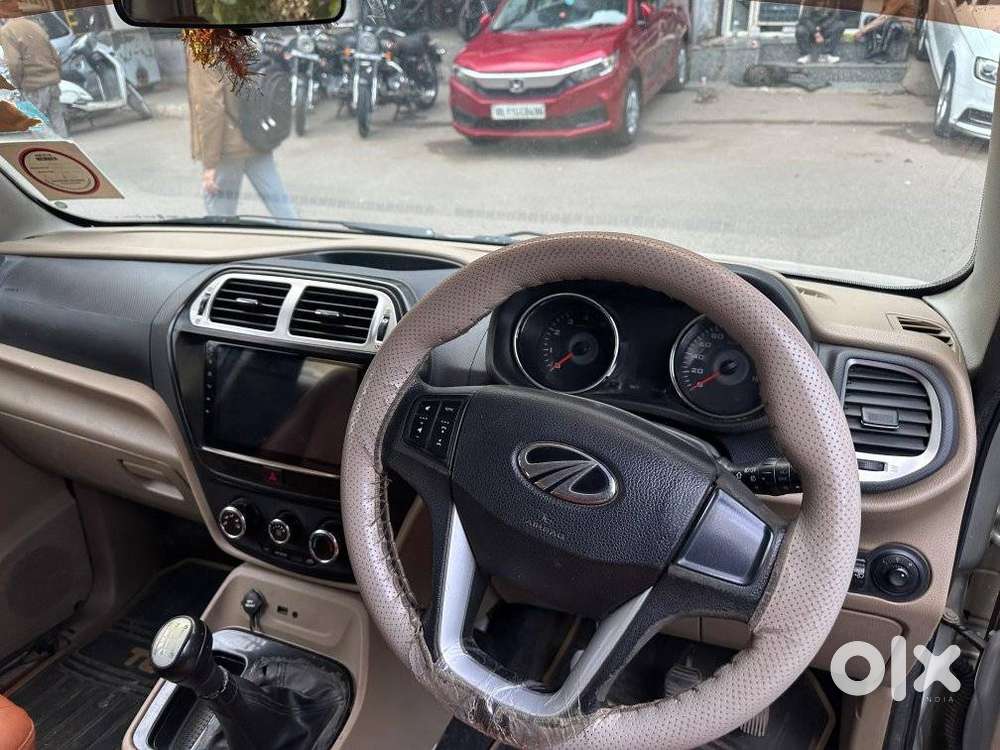 Mahindra Tuv 300 T8, 2016, Diesel