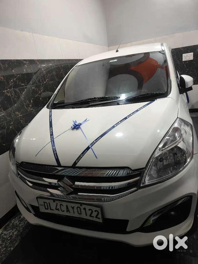 Full H.d Tuch Screen Center Lock Company Alloy 60% Tyreleather Seat