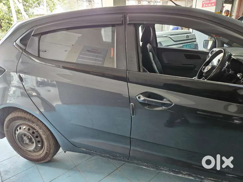 Tata Altroz 2021 Petrol 63000 Km Driven