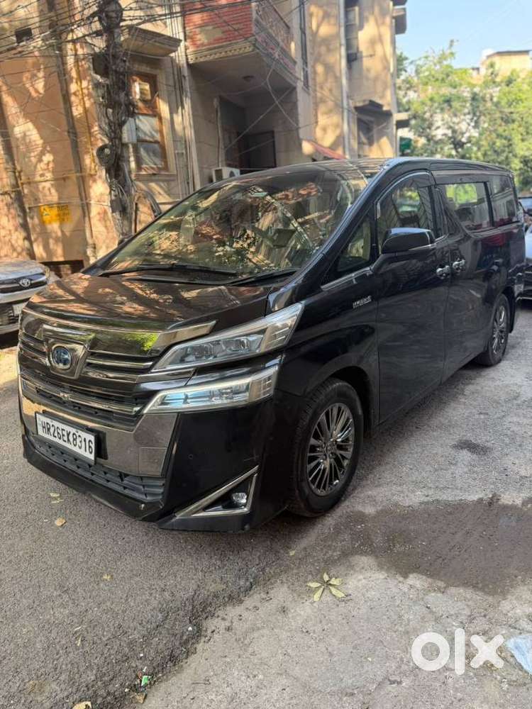 Toyota Vellfire 2.5 Executive Lounge, 2020, Petrol