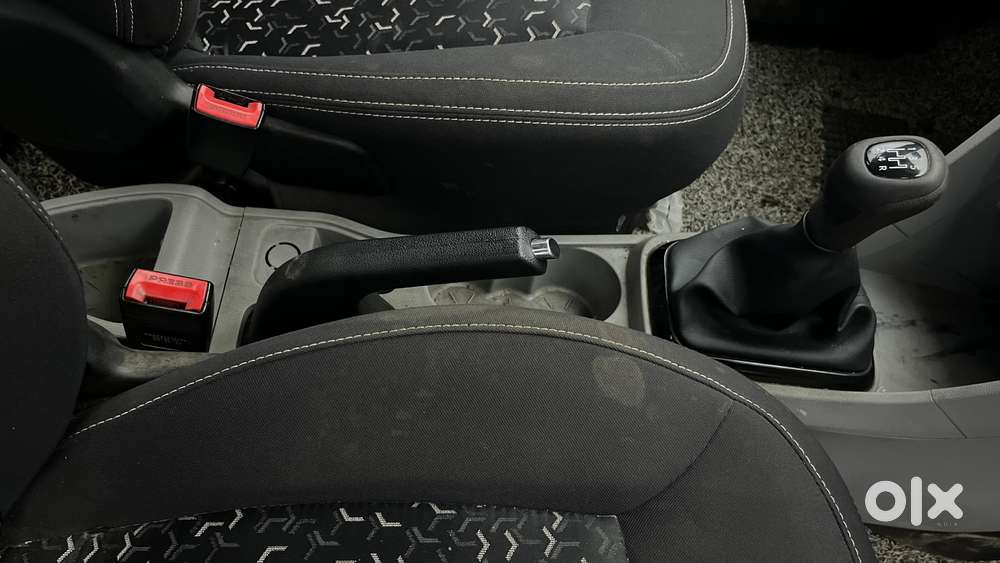 Tata Tiago Xe, 2021, Petrol