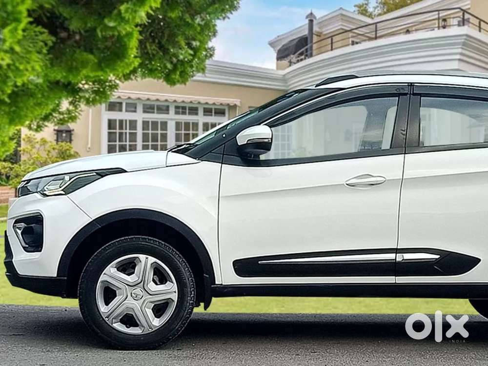 Tata Nexon 1.2 Revotron Xm (s), 2022, Petrol