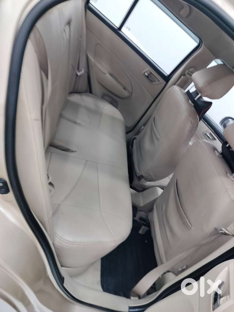 Maruti Suzuki Swift Dzire 1.2 Vxi Bsiv, 2015, Petrol