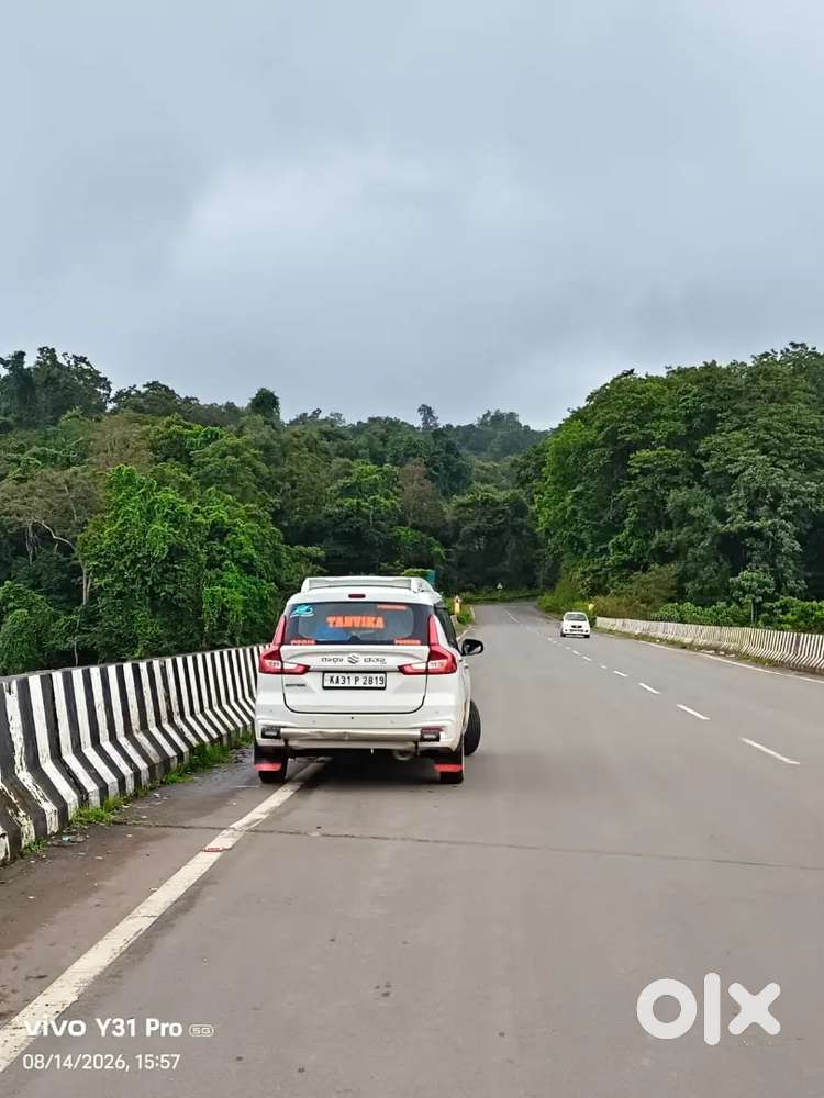 Maruti Ertiga Vxi 2024