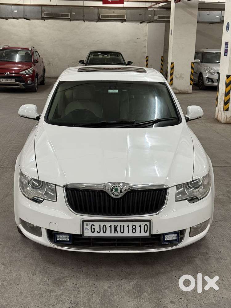 Skoda Superb Sportline 2.0 Tdi At, 2011, Diesel