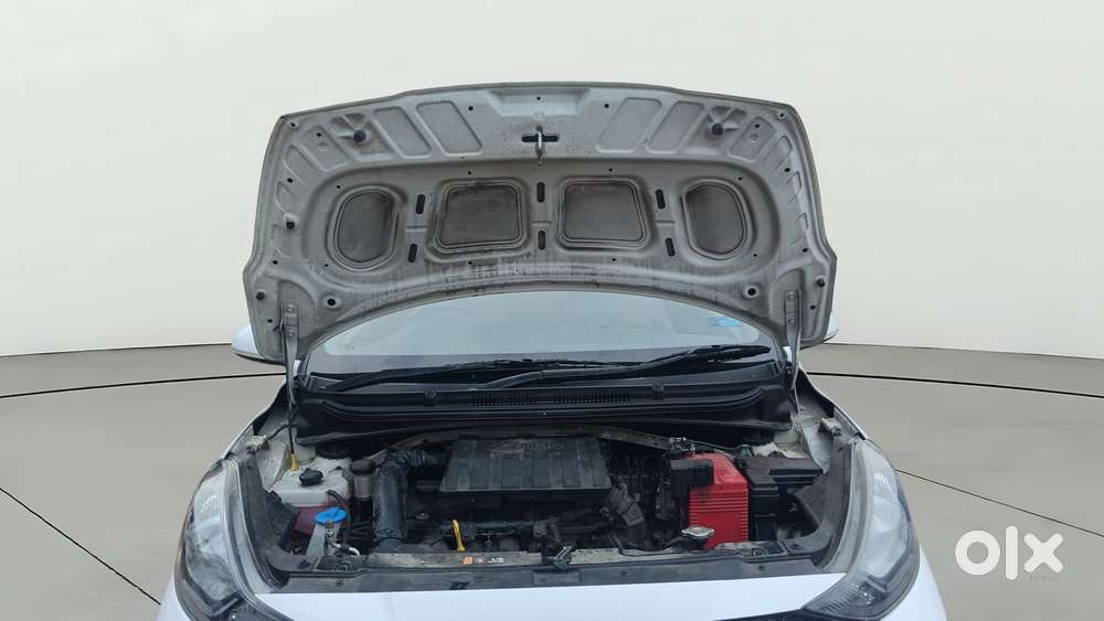 Hyundai Aura [2023-ongoing] 1.2 S Petrol Manual, 2024, Petrol