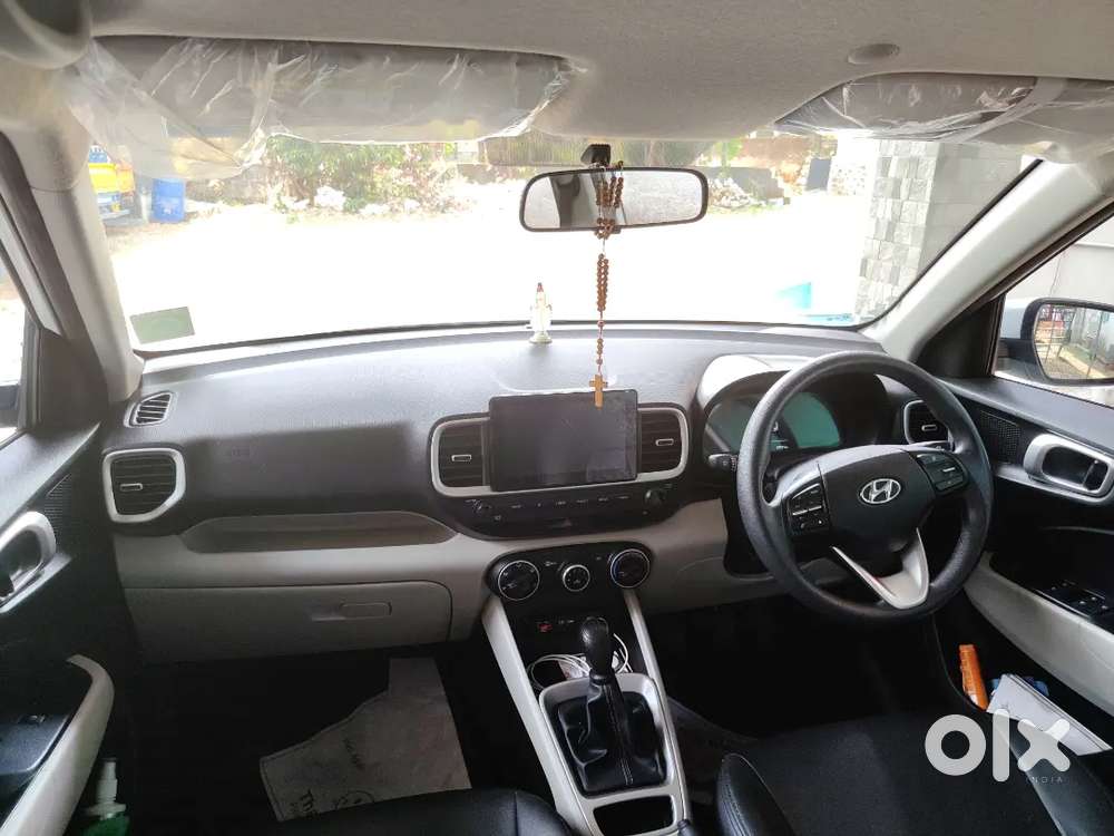 Hyundai Venue 2022 Urgent Sale Negotiable Price Neat Condition