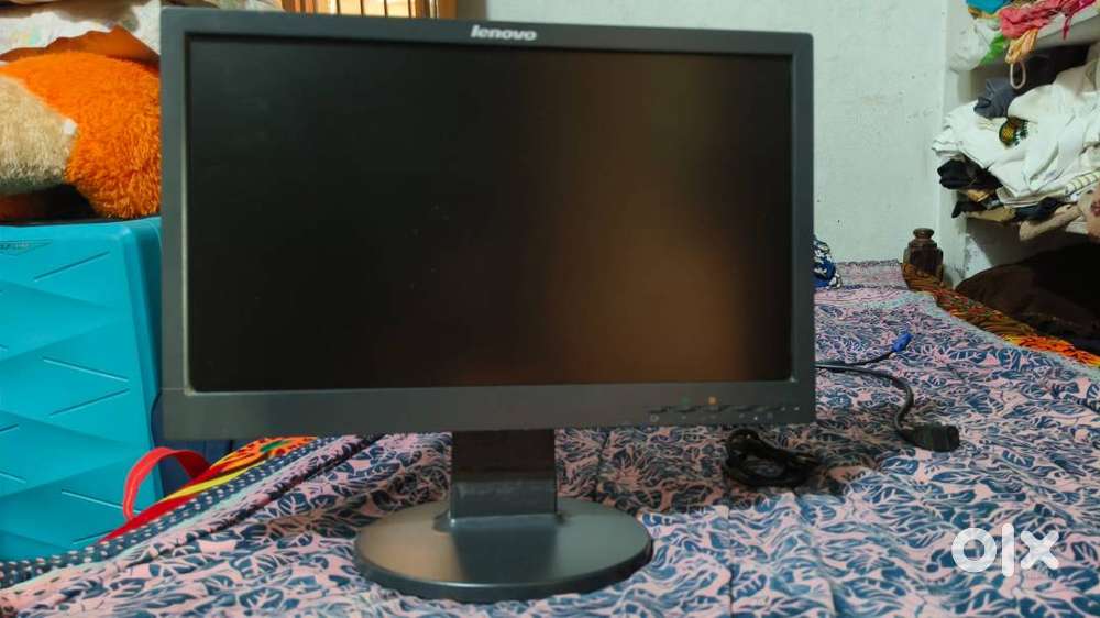 Lenovo 18-Inch Monitor for Sale with Good Working Condition with cable