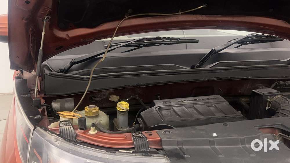 Mahindra Kuv 100 2016-2017 Mfalcon G80 K8 5str, 2016, Petrol