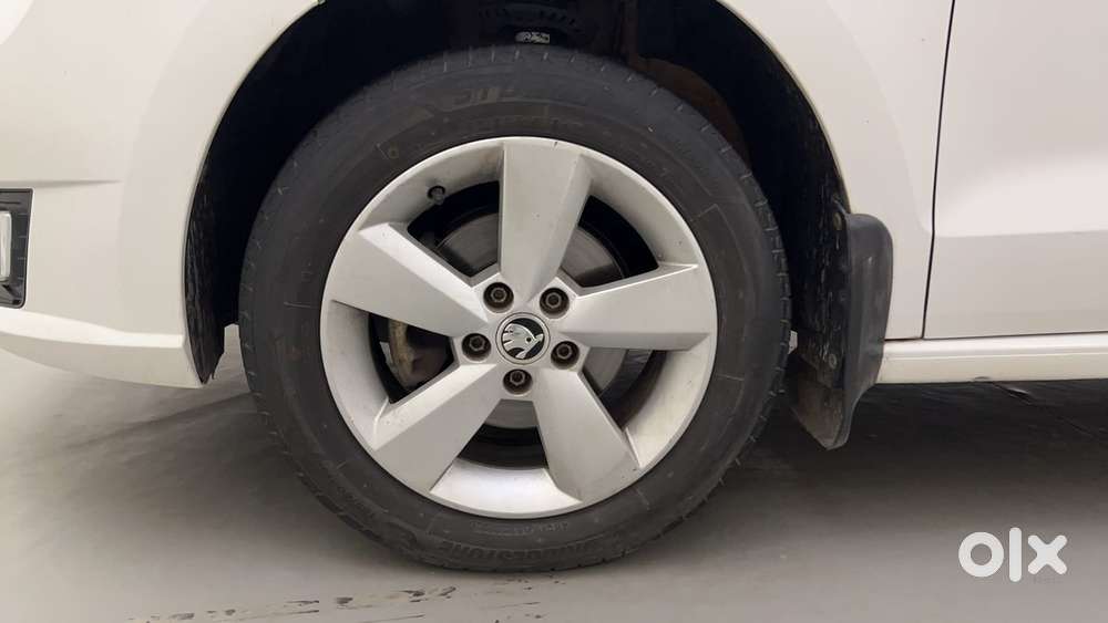 Skoda Rapid 2011-2013 1.6 Mpi Ambition, 2016, Petrol