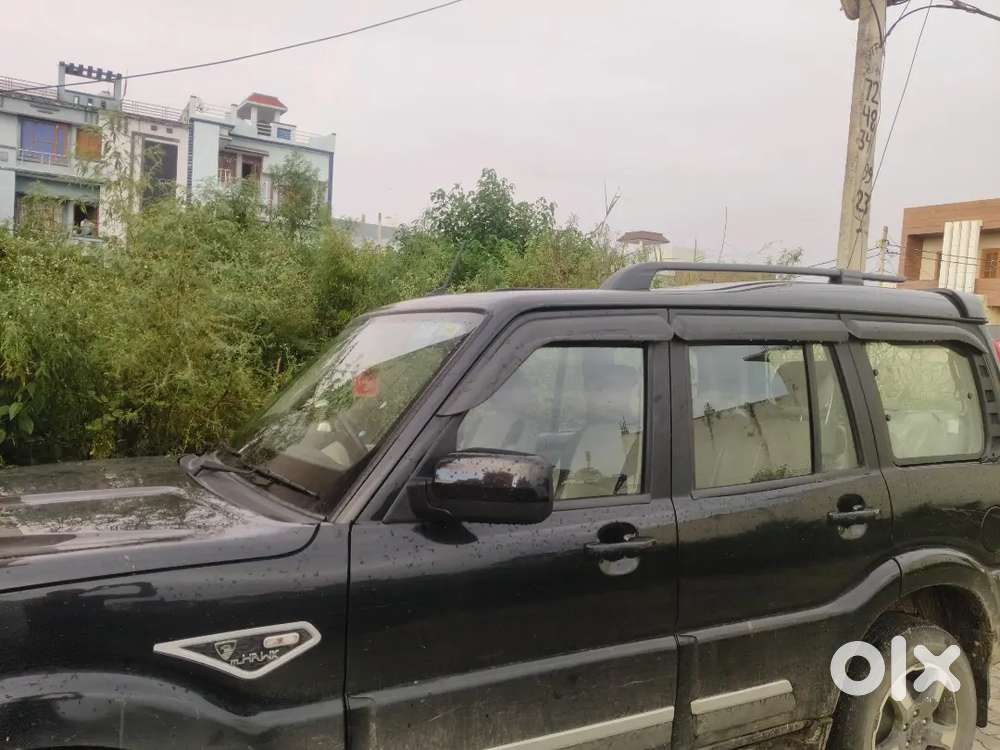 Mahindra Scorpio Classic Diesel Manual 24 November 2022