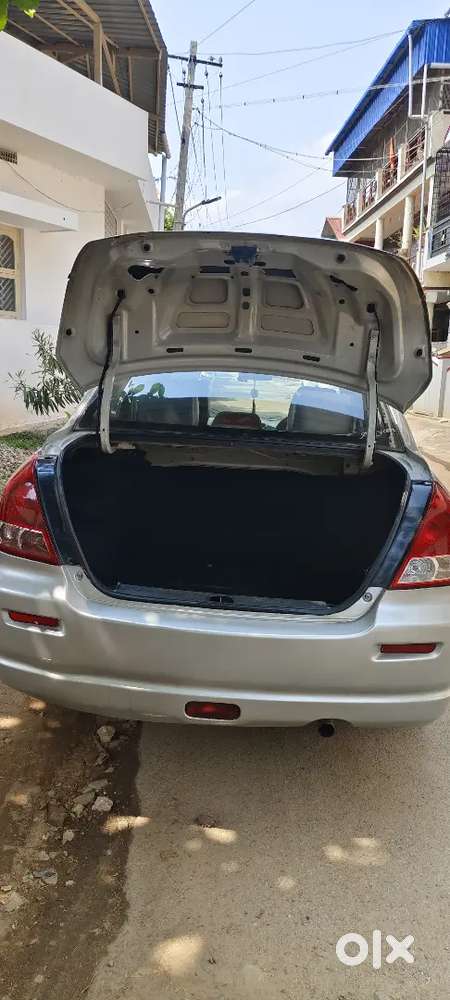 Maruti Suzuki Swift Dzire 2011