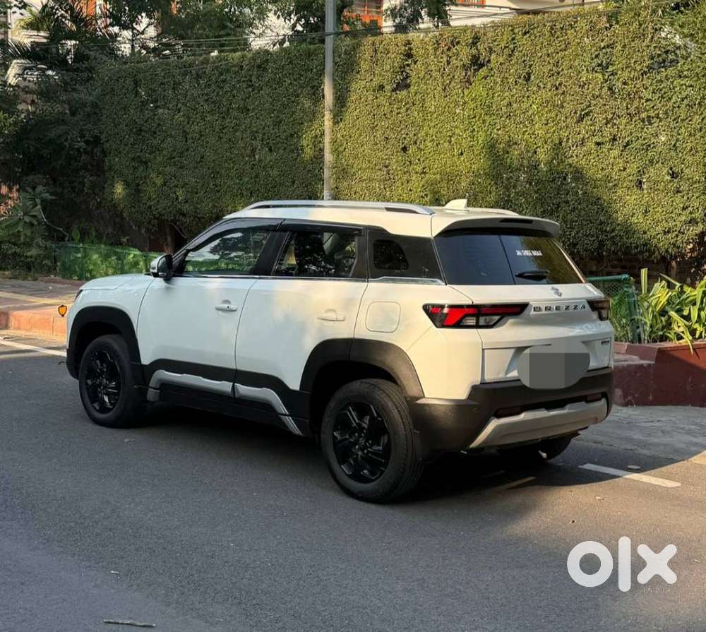Maruti Suzuki Brezza 1.5 Zxi Smart Hybrid, 2023, Petrol