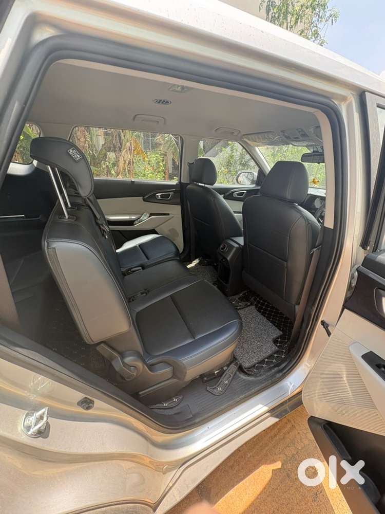 Kia Carens 2025 Petrol