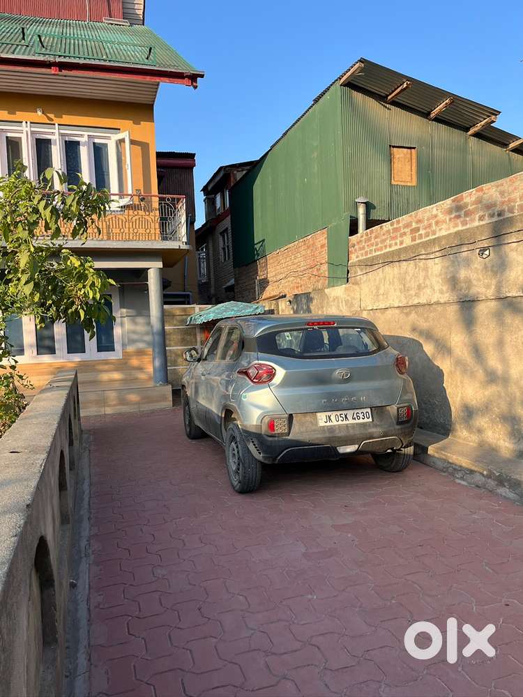 2022 Tata Punch Petrol Manual
