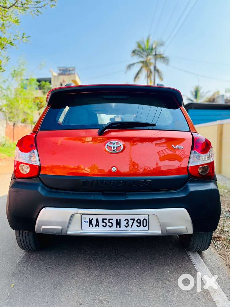 Toyota Etios Cross 2016 Diesel Well Maintained