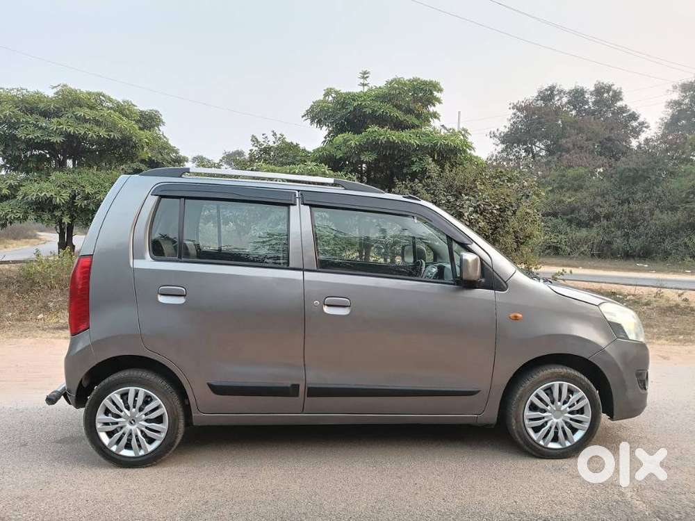 Maruti Suzuki Wagon R Vxi 1.0, 2016, Petrol