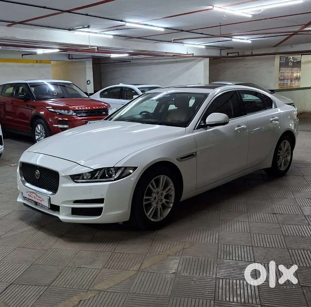 Jaguar Xe 2019 Portfolio Petrol