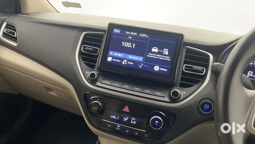 Hyundai Verna 1.5 Sx Ivt, 2022, Petrol