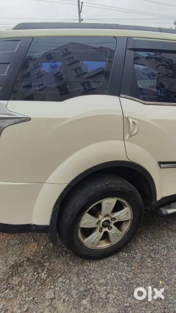 Mahindra Xuv500 2015 W8 Model Bs4