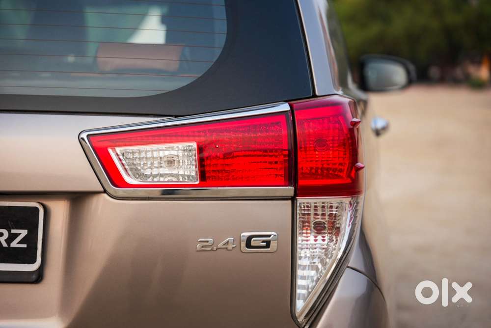 Toyota Innova Crysta 2.4 Gx Mt, 2017, Diesel