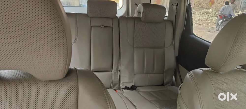 Mahindra Xuv500 2017 Diesel 35600 Km Driven