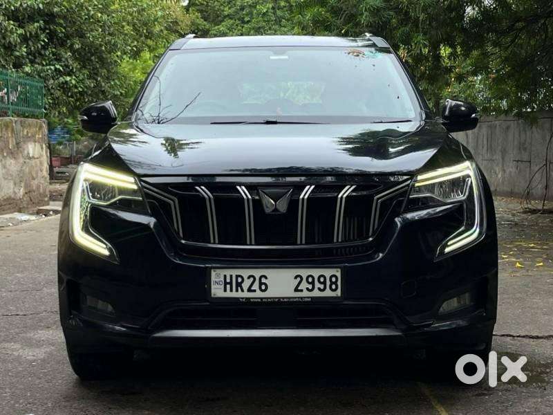 Mahindra Xuv700 2.0 Ax 5 Petrol Mt 7 Str, 2024, Petrol