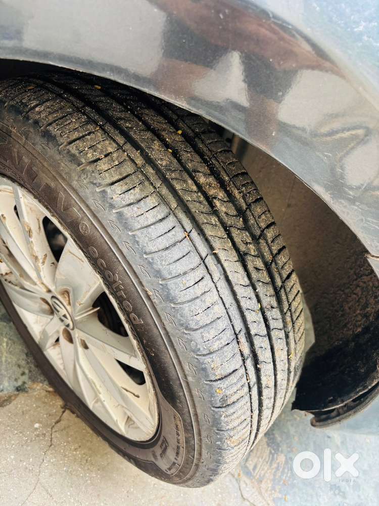 Volkswagen Polo Petrol Manual 2016
