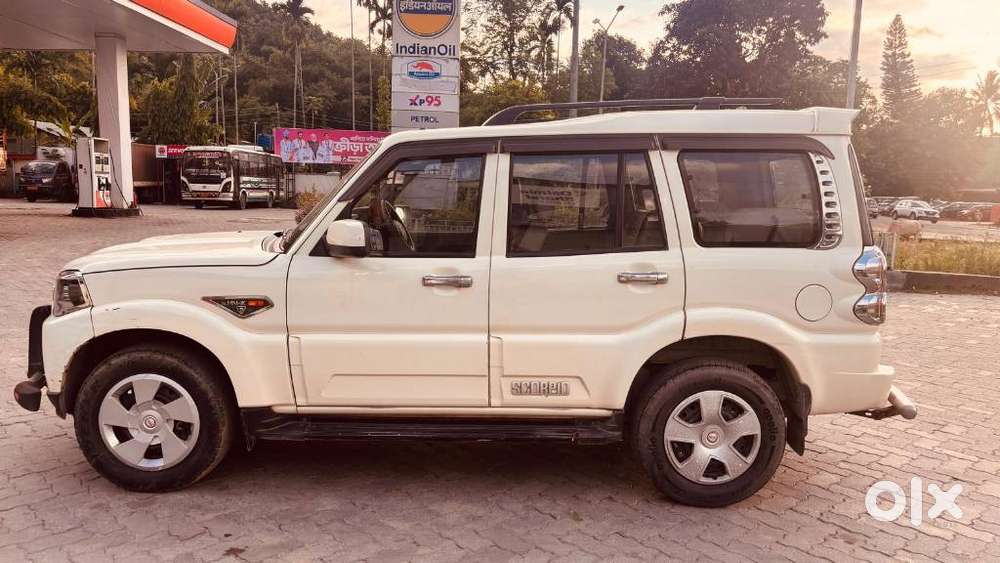Mahindra Scorpio S6 Plus, 2016, Diesel