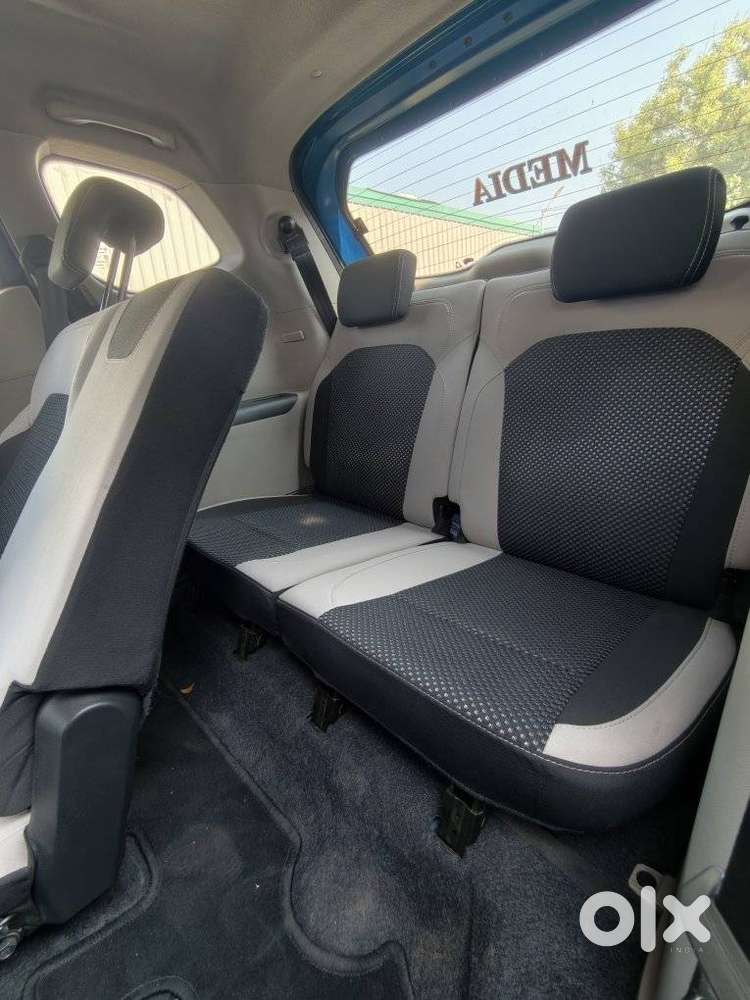 Renault Triber Rxz, 2020, Petrol