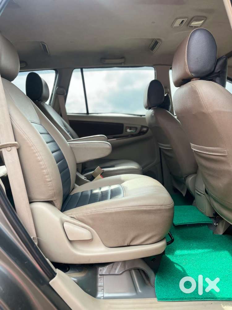 Toyota Innova 2.5 V 7 Str, 2013, Diesel