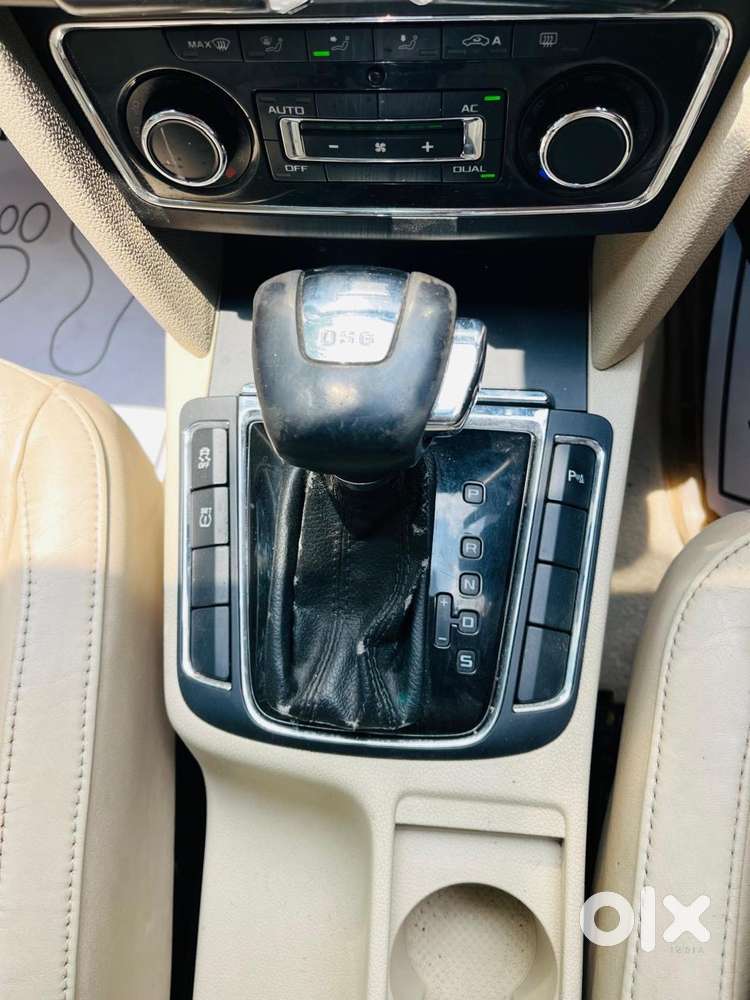 Škoda Superb Petrol Auto