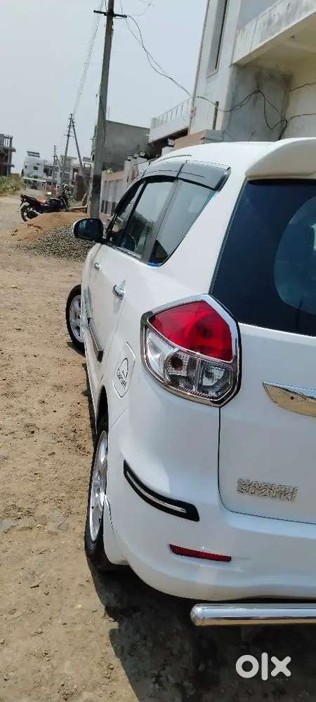 Maruti Suzuki Ertiga 2015 Diesel 11000 Km Driven