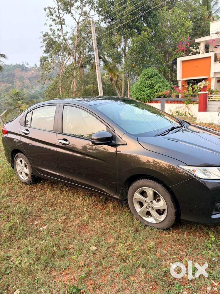 Honda City  Well Maintained  Company Service  New Michelin Tyres