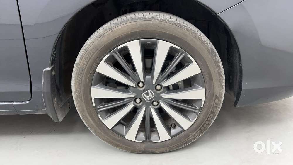 Honda City 1.5 Zx I-vtec Mt, 2023, Petrol