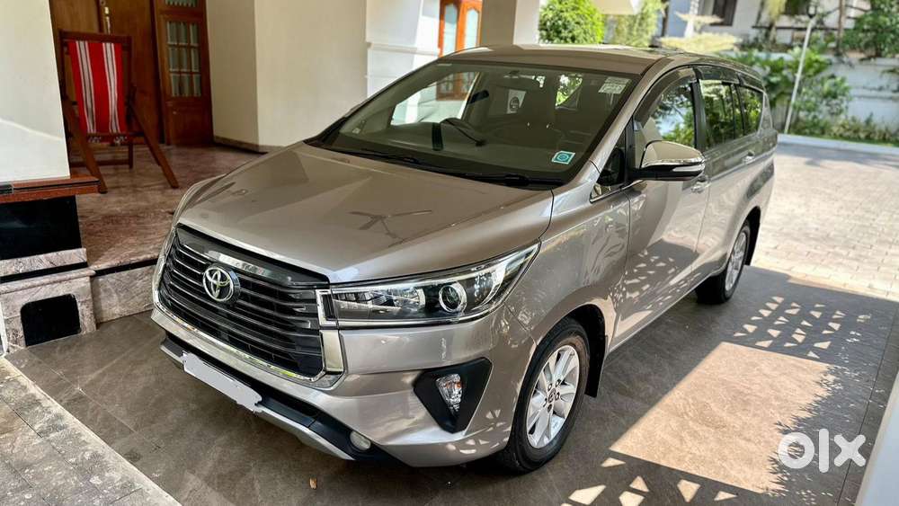 Toyota Innova Crysta 2.8z Automatic, 2017, Diesel