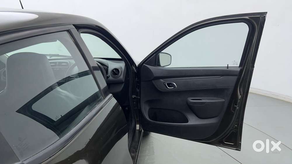 Renault Kwid 2019-ongoing 1.0 Rxt (o), 2019, Petrol