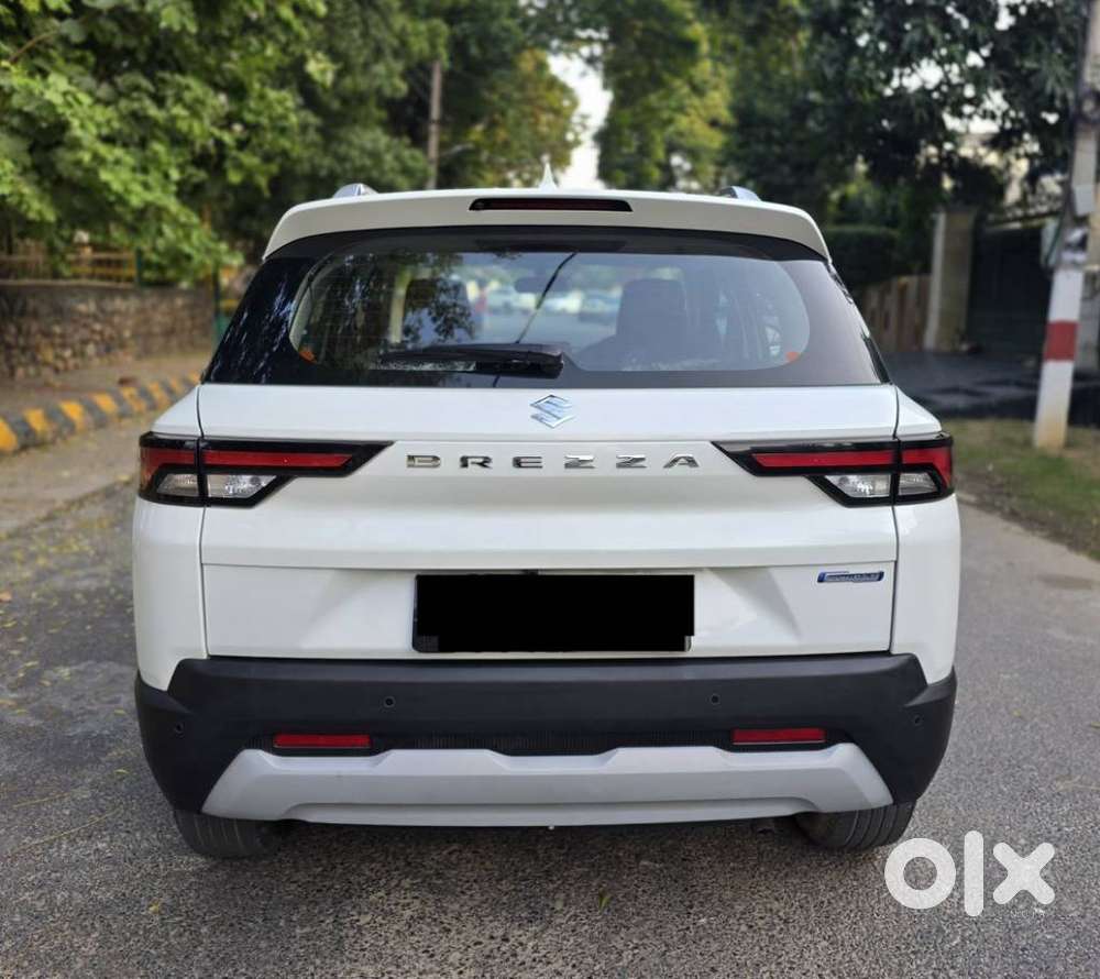 Maruti Suzuki Brezza 1.5 Zxi Smart Hybrid, 2023, Petrol