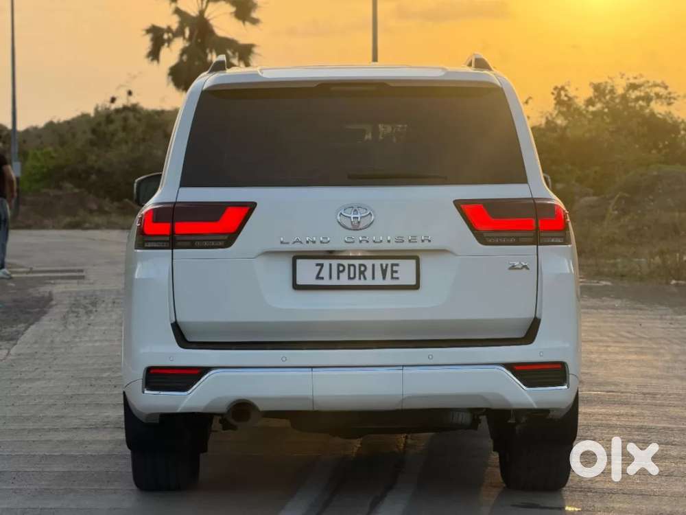 Toyota Land Cruiser 3.3 Zx Diesel, 2023, Diesel