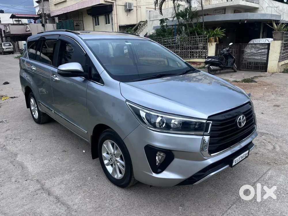 Innova Crysta 2.4 V Mt 2020