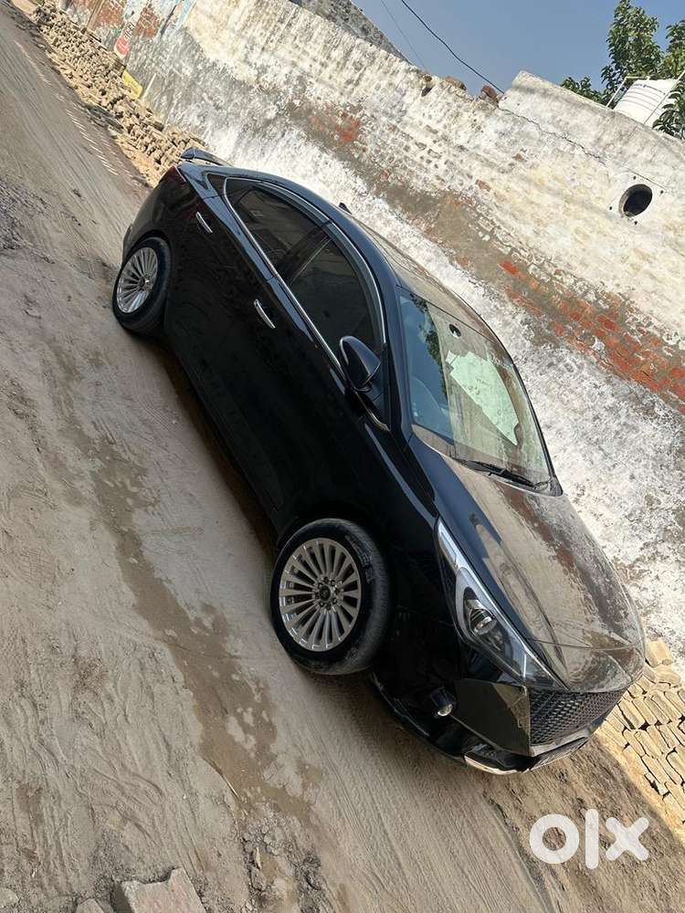 Hyundai Petrol Manual 2023